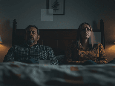 Distanziertes Paar im Schlafzimmer